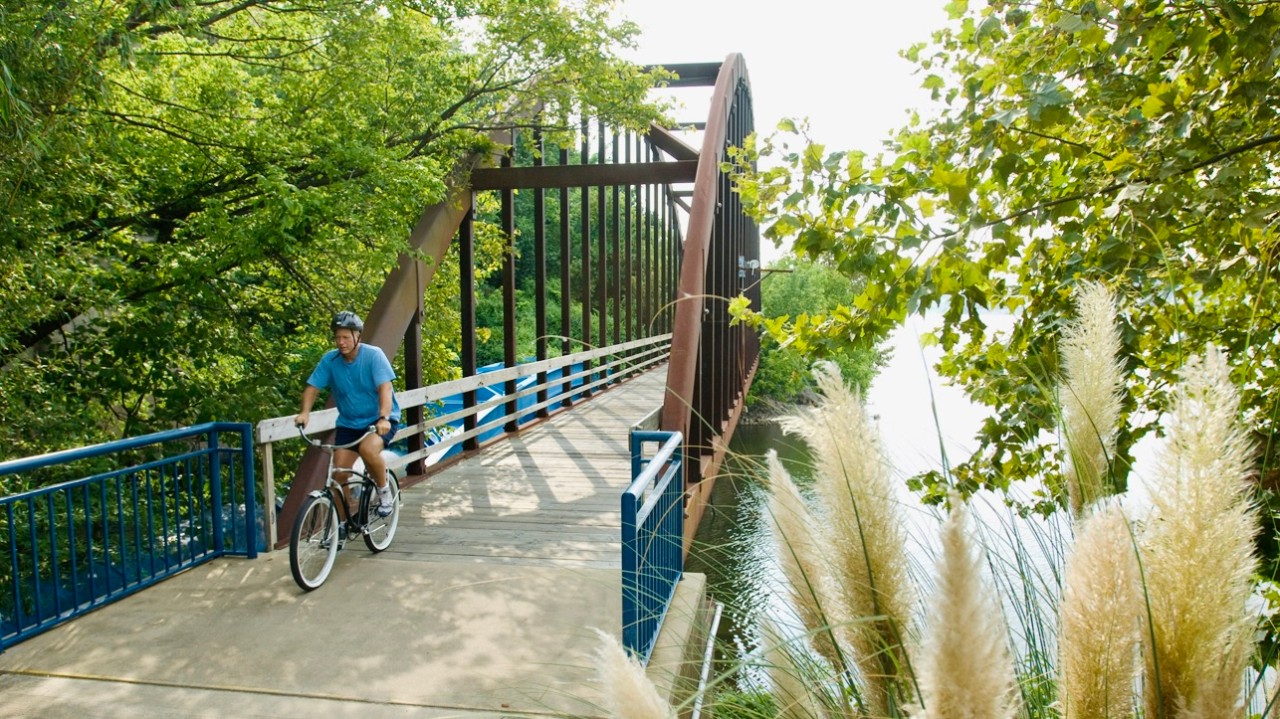 Chatt_ped-bridge_landscape_72ppi 4