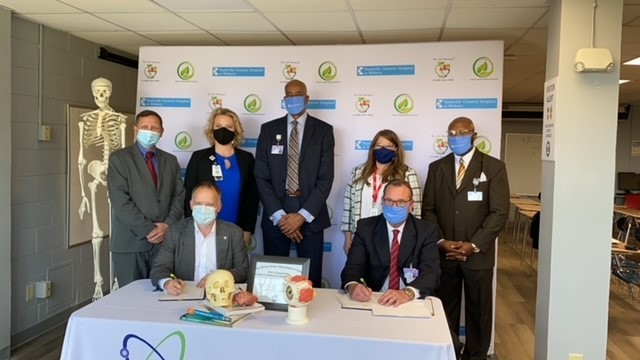 Nashville General Hospital and TriStar Health officials Front (left to right): Mitch Edgeworth and Craig Shephard. Back (left to right): Bryan Sisk, Ferrol Thomas, Dr. Joseph Webb, Charlene Russell, Dr. Rubin Cockrell