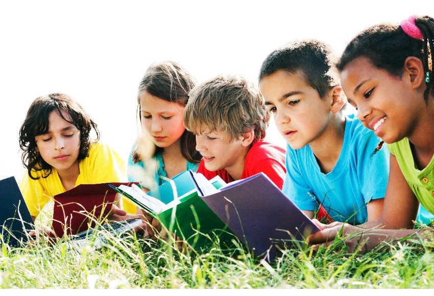 ESA_childrenReading_img ESA_childrenReading_img