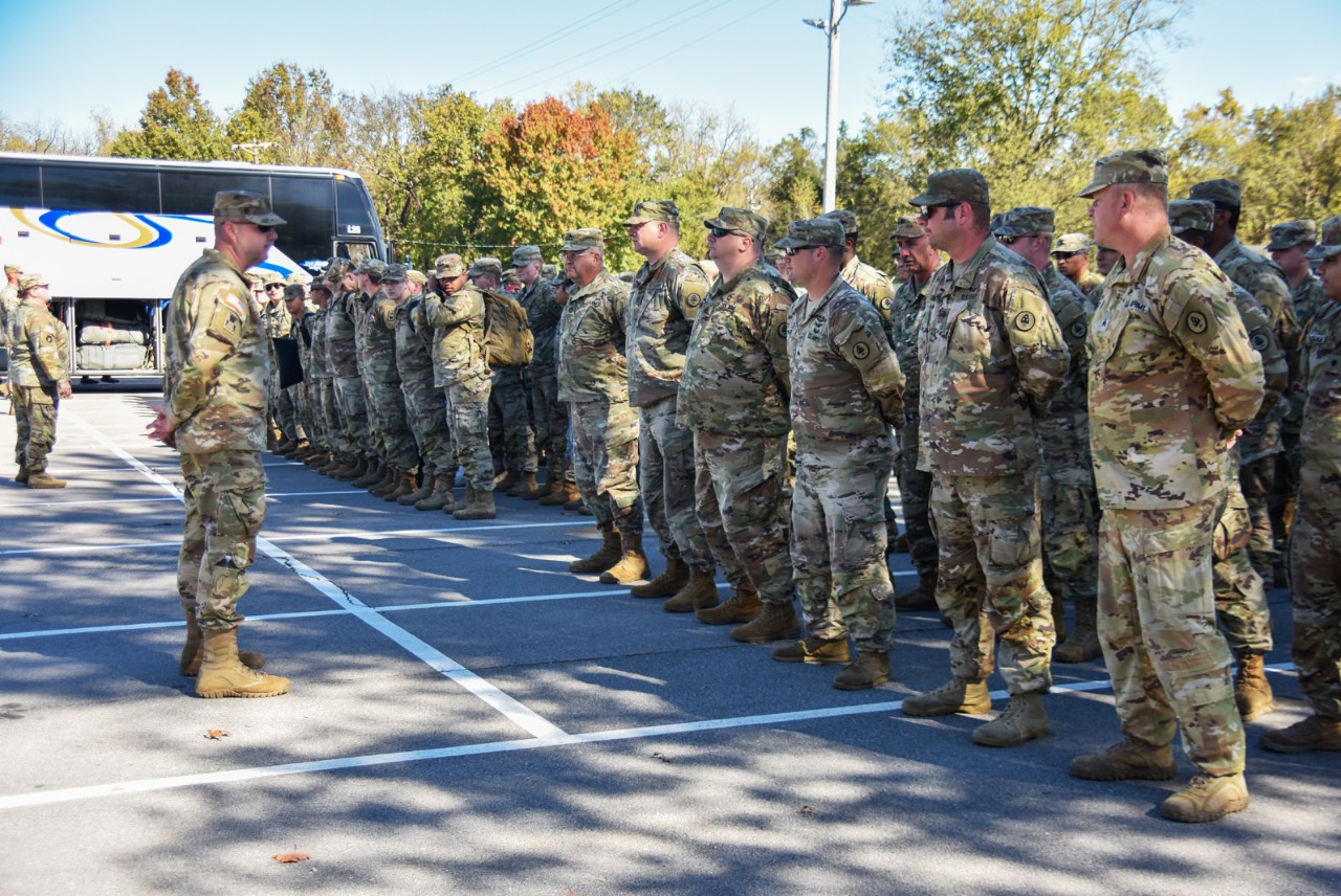 Families, friends and fellow service members gathered to greet Tennessee National Guardsmen as they return home from a year-long deployment, Oct. 27, at Smyrna’s Volunteer Training Site. Members of the 913th Engineer Company, 269th Military Police Company, and C Company, 2nd Battalion, 151st Aviation Regiment were deployed supporting operations near Laredo, Texas. (Photo by U.S. Army Sgt. 1st Class Timothy Cordeiro)