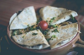 Cheesy Egg Quesadilla with Spinach cheesy egg quesadilla with spinach